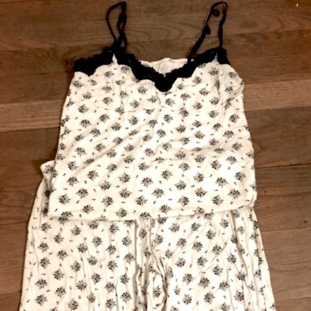 Old Navy Black and White Summer Loungewear size small